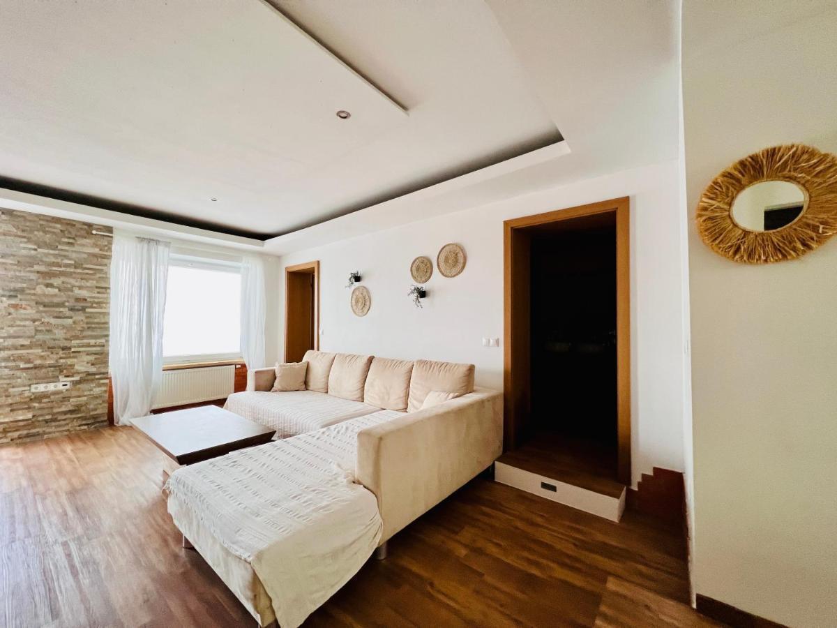Sunny App Apartment Ljubljana Bagian luar foto
